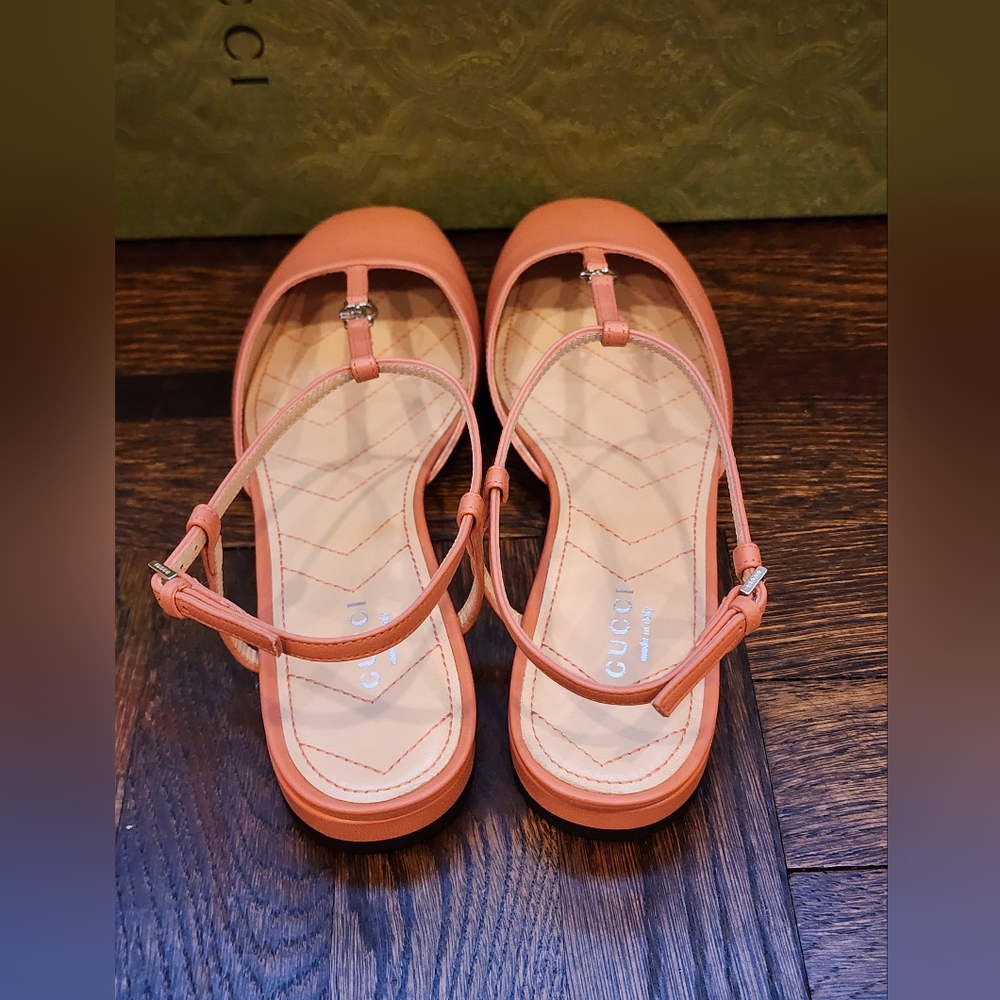 $750 Brand New Gucci Nappa Charlotte Leather Women's Sandals Sz EU 37 US 7 - Picture 7 of 8
